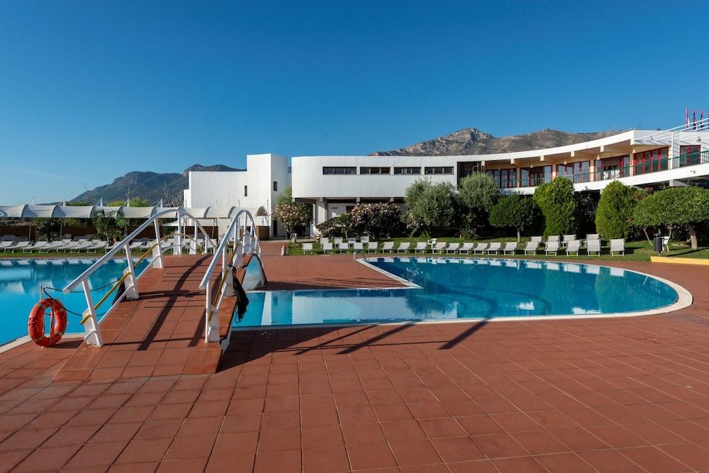 Hotel Torre Normanna Алтавила Миличиа Екстериор снимка